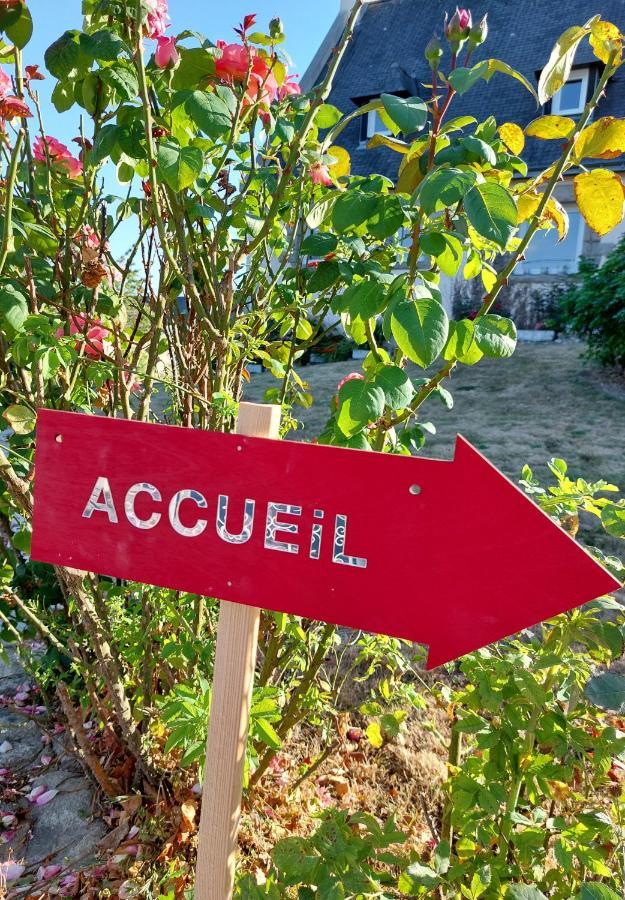 L'Escale D'Armor Bed & Breakfast Loudéac Екстериор снимка